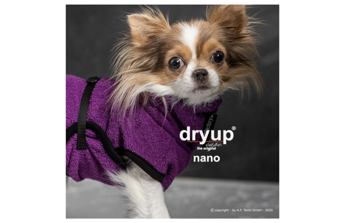 DRYUP-Bademantel-NANO-bilberry
